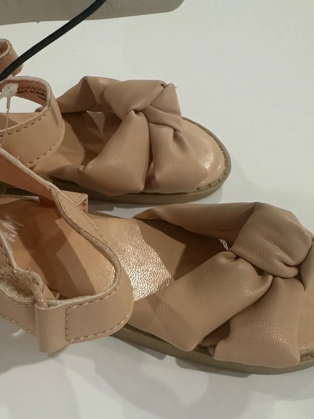 H&M Toddler Neutral Knot-Front Sandals in Beige